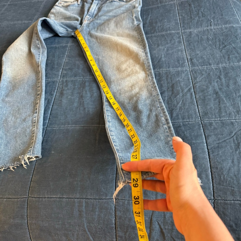 MOTHER Light Blue High-Rise Cropped Skinny Jeans with Yellow Leopard Patch - Picture 6 of 12